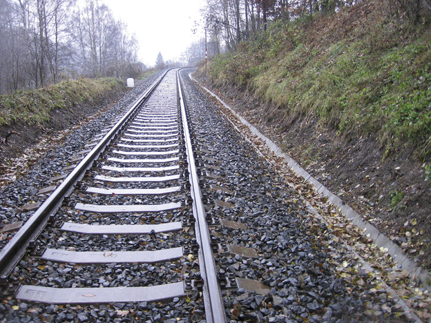 rekonstrukce koleje na trati Šluknov–Dolní Poustevna, nový stav s odvodňovacími železobetonovými žlaby