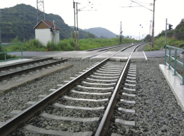 trať Ústí nad Labem–Děčín, opravené koleje včetně přejezdu